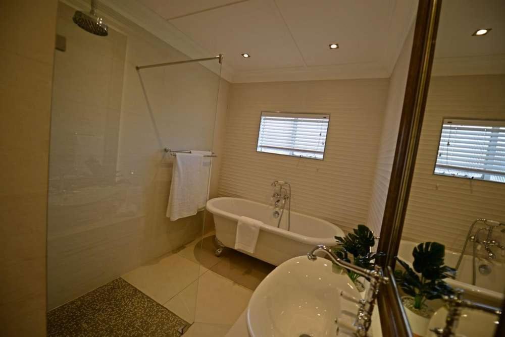 Milner House Kimberley Hotel Bilik gambar